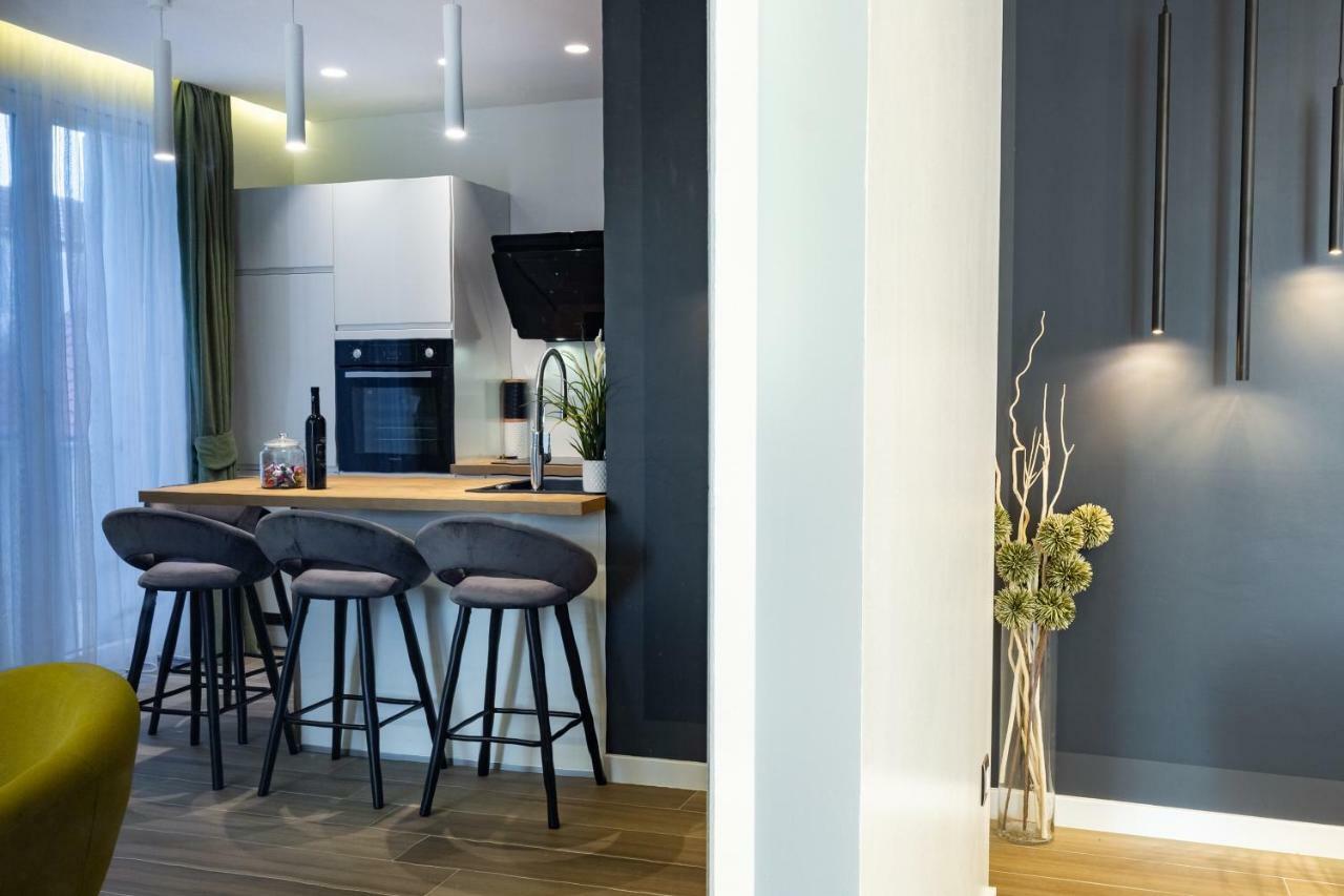 Downtown Marcius Luxury Apartment With Jacuzzi & Sauna ซาดาร์ ภายนอก รูปภาพ